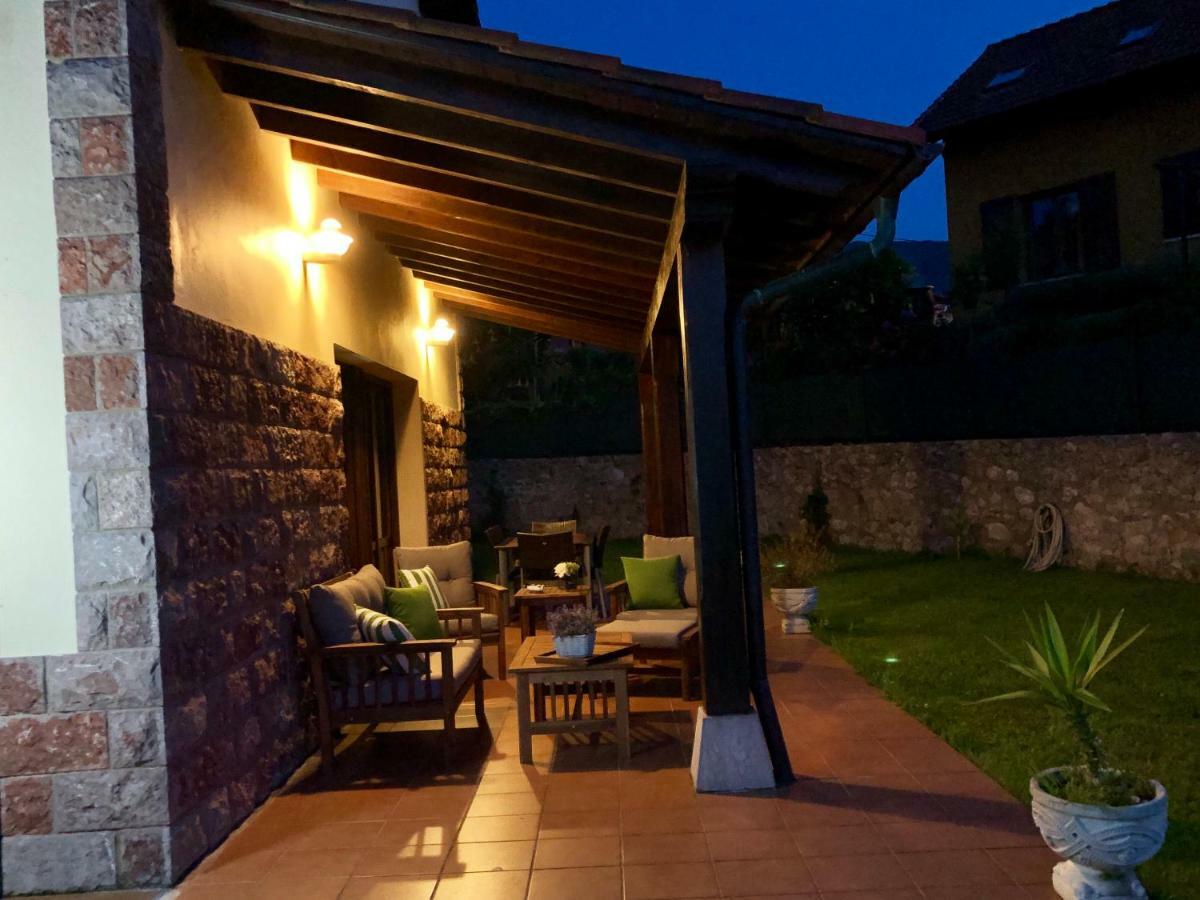 Casa Frente A Los Bufones De Pria Villa Llames de Pria Exterior photo